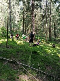 Waldbaden-mit-Angelika-Linhardt-Wald+Gesundheit-Erwachsene3